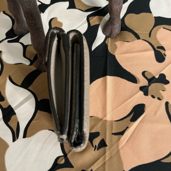 FENDI Tri-fold Compact Wallet - Picture 9 of 10